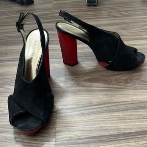 Suede heels with red heel